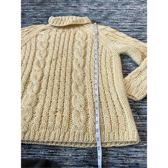 Vintage made in Italy for Stewart’s Baltimore cream wool sweater size S - Picture 7 of 8